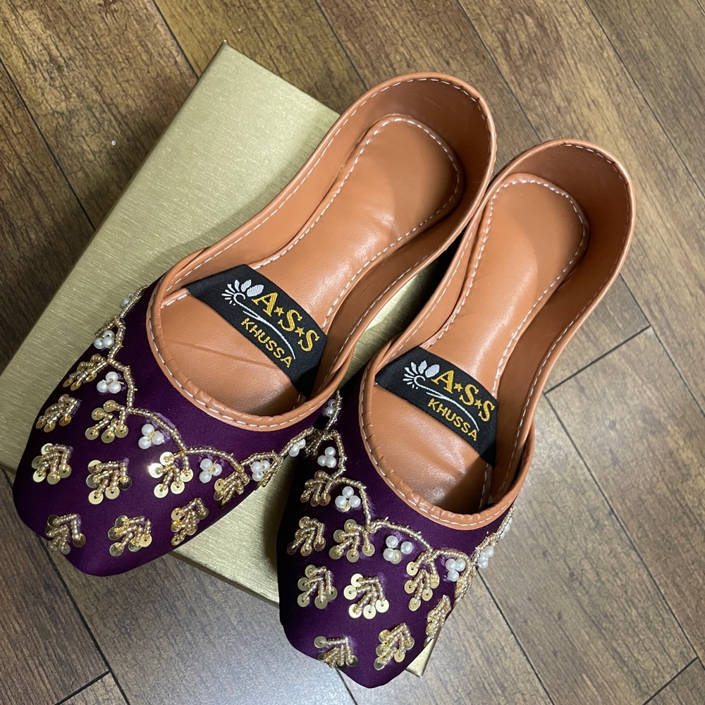 Khussa Purple Embroidered pakistani/indian Shoes
